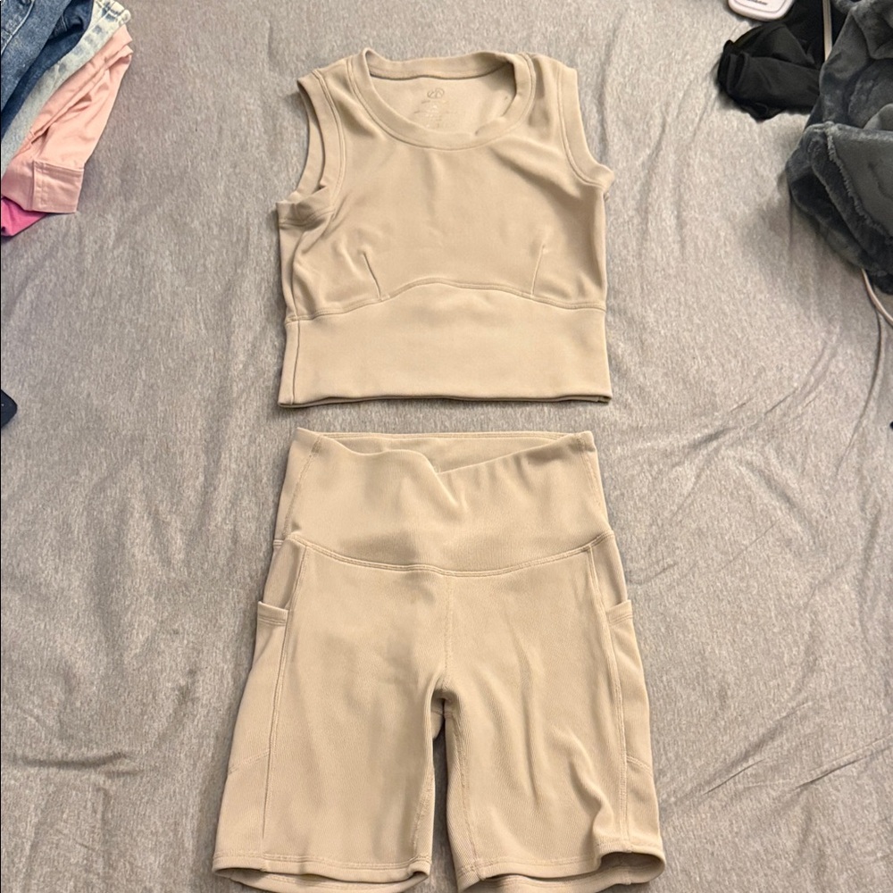 Beige Seamless Cropped Tank & High-Waist Biker Shorts Set